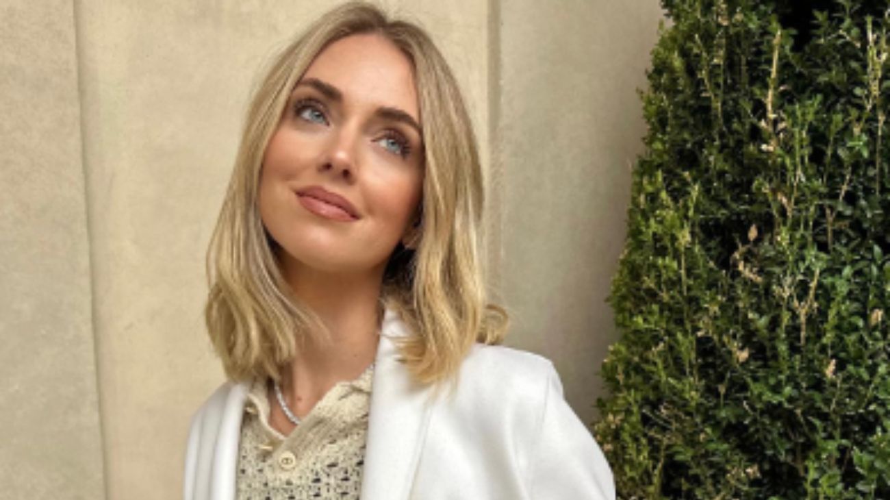 Chiara Ferragni rilancia le calze a rete: saranno il must have dell'autunno?