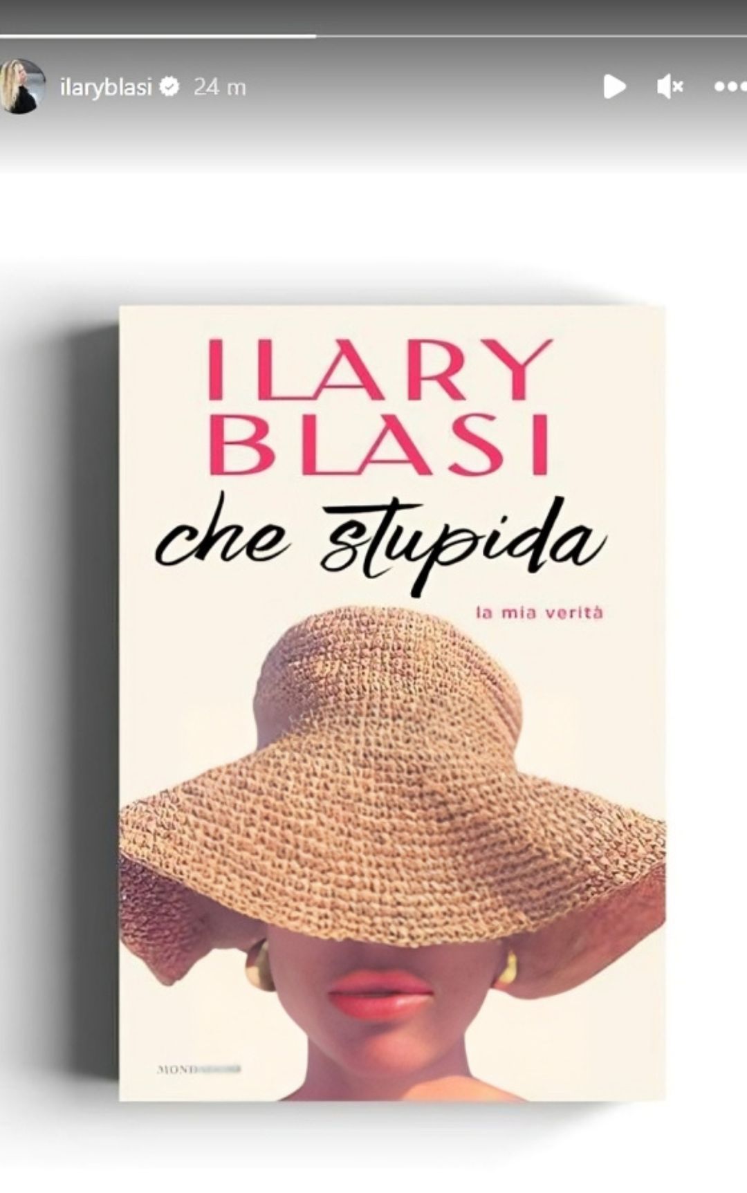 Ilary Blasi presenta il suo libro: “Sono felice, la vita continua