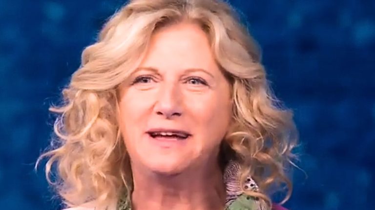 Angela Finocchiaro lancia un nuovo film presto al cinema e in Mediaset: nel cast un volto della fiction Rai Balene