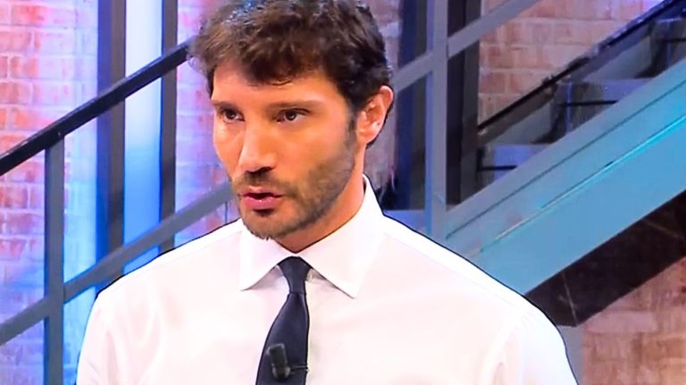 Affari Tuoi, vince 54 mila euro ma scopre di non averli vinti davvero