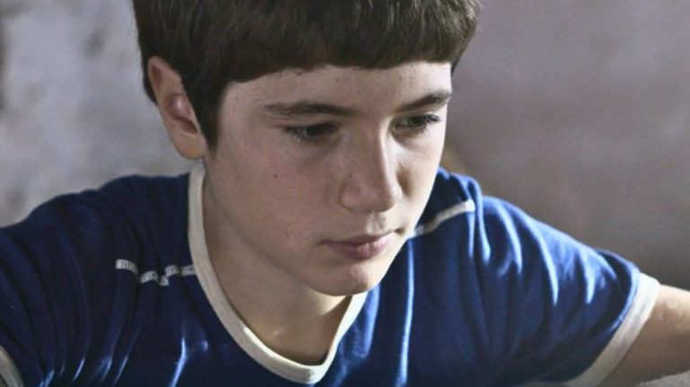 Un padre disperato, un figlio più che speciale: dramma italiano annienta i grandi kolossal su RaiPlay