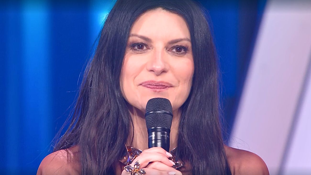 Ascolti tv, risalita per la terza serata del Festival di Sanremo 2026: i dati auditel