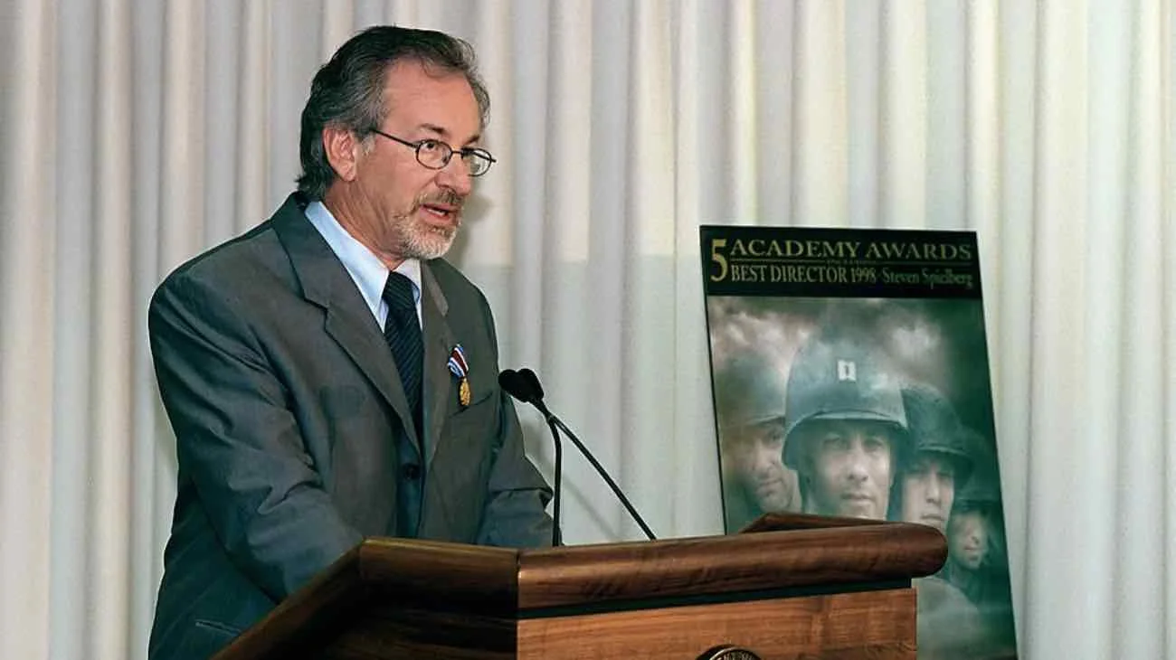 Steven Spielberg allontana l'IA