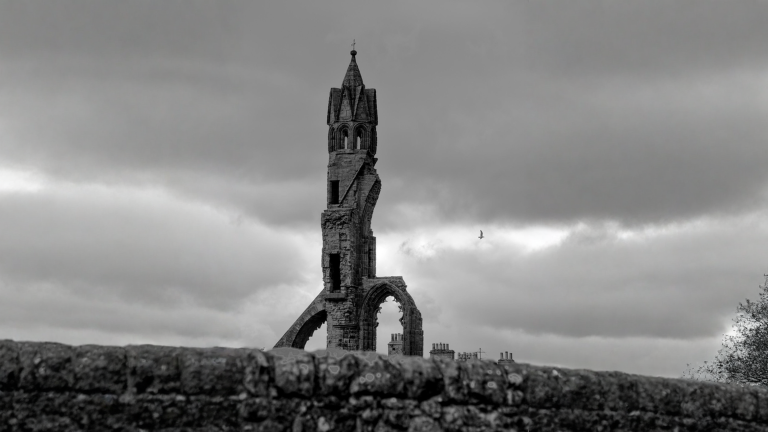 Cattedrale di St Andrews: la chiesa più grande di Scozia smontata pietra per pietra dai suoi cittadini