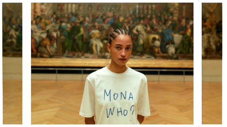 Mona Who Louvre merchandising: perché due parole scritte a mano battono la Gioconda stampata