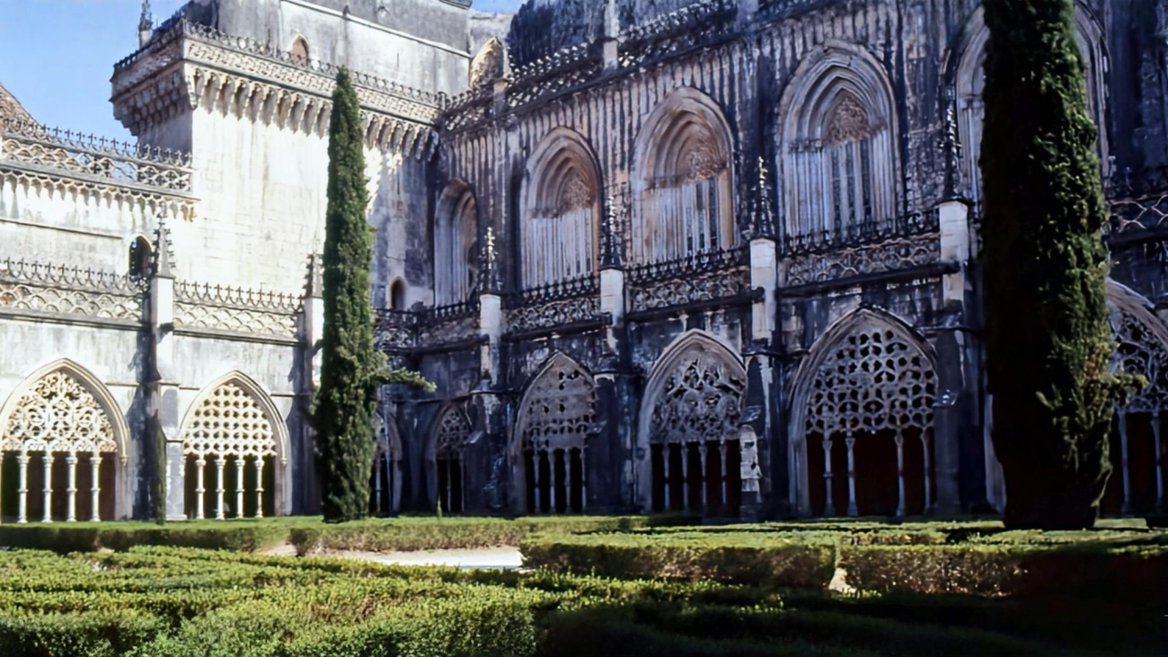 Monastero di Batalha: la volta impossibile e il chiostro di merletto nato da un voto di guerra