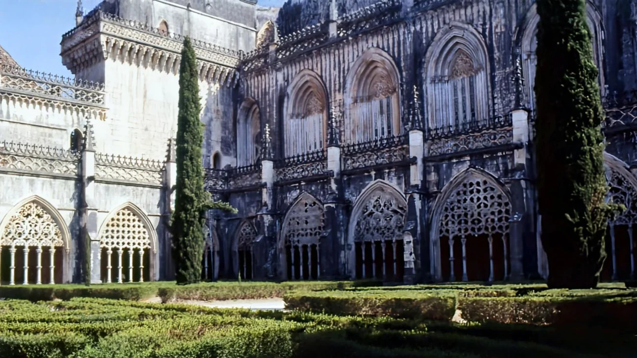Monastero di Batalha: la volta impossibile e il chiostro di merletto nato da un voto di guerra